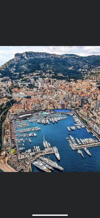 Superbe 2P vue mer, ensoleillé, piscine Roquebrune-Cap-Martin Extérieur photo